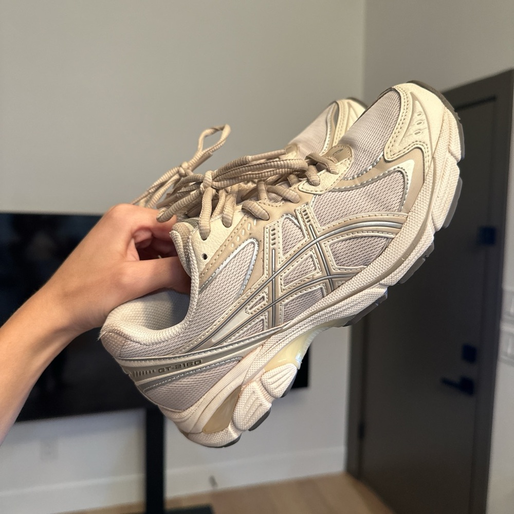 ASICS gt-2160